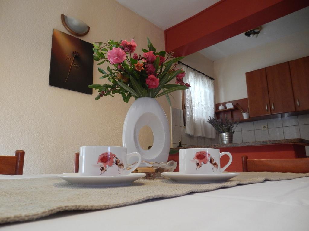 Guesthouse Aria Трогир Номер фото